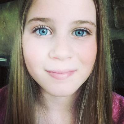 HeidiA_21's profile picture. live laugh love