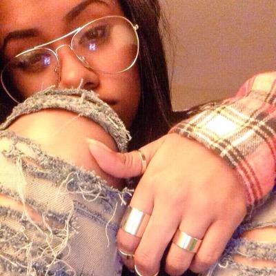 bye felicia. 

turn my notifications on. 

new account, follow it.
