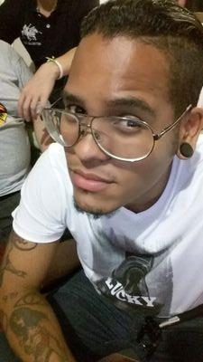 músico, colorista, cara de TI e nerd muito nerd mesmo