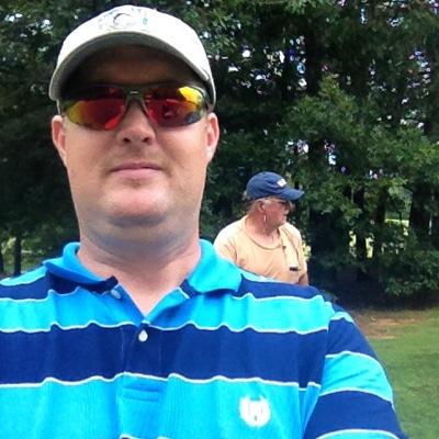 AdrianBustle's profile picture. outdoors....