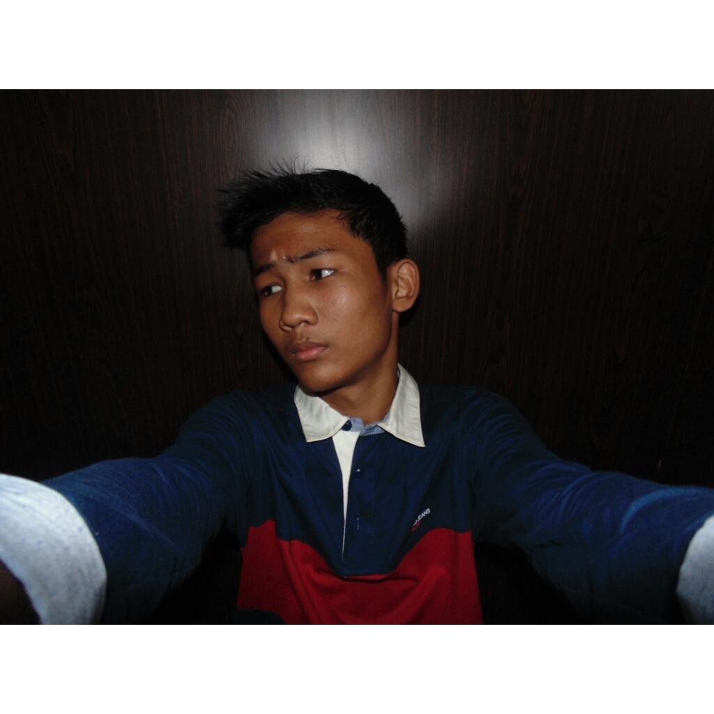 awaraalma_'s profile picture. ig: awaraalma