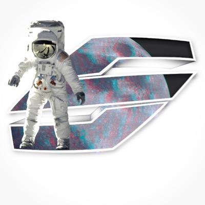 follow @akaTravhl