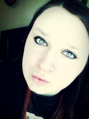 hello. =) I'm Sam, i have a daughter, her name is Klaire, she is my world. I love music, movies, games, hanging with family and friends, and drawing.