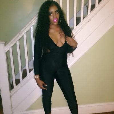 Hair stylist inspiring makeup artist ( HAIR DOCS BEAUTY BAR #⃣owner ) 4200 Girard avenue ✂️✂️ #⃣mylife