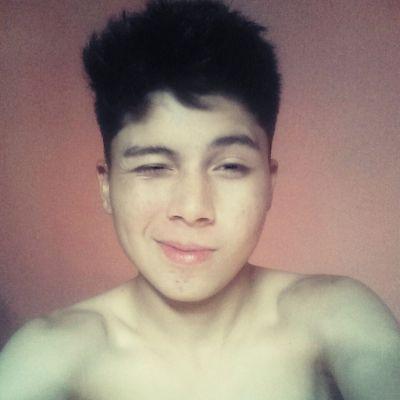 ♫♚♛   ツ  ∞  relatively the best 4 ever ∞  ♛♚♫ I know a thing or two about a thing or two... Sigueme ... Y te sigo.