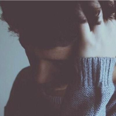 تويتر ليس موقعاً للتعارف الشخصي بل هو للتعارف الفكري ، فاذا رأيت فتاة تتابعك فهي تتابع افكارك وليس (شخصك) أحسن الظن ...✿...استغفرالله سبحان الله  ..(الخاص❌❌)
