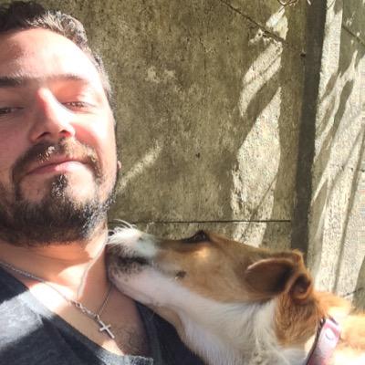 Abogado, Asistente Social, Mediador Familiar y Vialino hasta la muerte. Hijo y nieto de Ferroviarios y de una Madre excepcional!!
