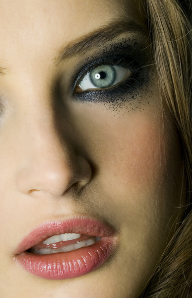 f_tourist's profile picture. Models on duty!
........................................................
If you like polaroids, check my other blog!
http://t.co/SwCvbrF7GB