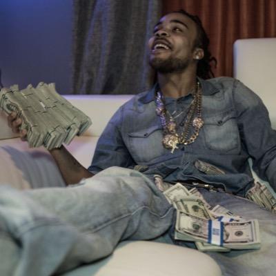 Young Rap Star from Chicago. Been doing music since I was 5 yrs old. Waiting for the right person to sign me. Bookings:espotprofit@gmail.com #SysGramGodzEnt