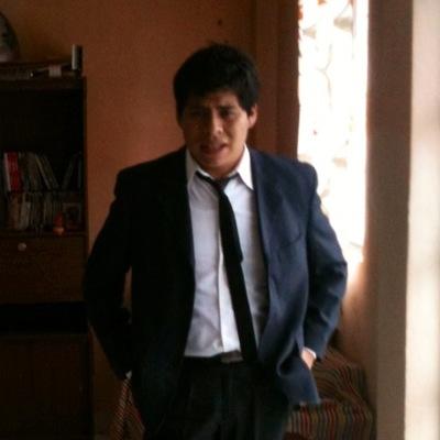 La musica es vida,la musica es pasion!!!
estudiante de piano y lic en derecho unam