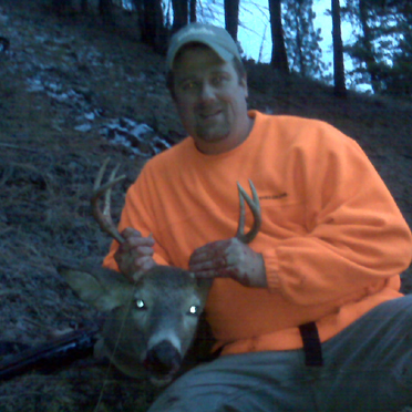 TweetingHunter's profile picture. In order of obsession level: Bow Hunting, Fly Fishing, Photography, Hunting (with rifle), any other type of fishing, Fly Tying, Quality Coffee, Craft Beer, Labs