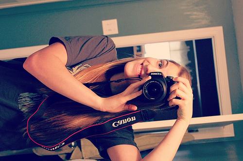 izarrecarothe6's profile picture. El amor es una tonteria hecha por  os. - Napoleon