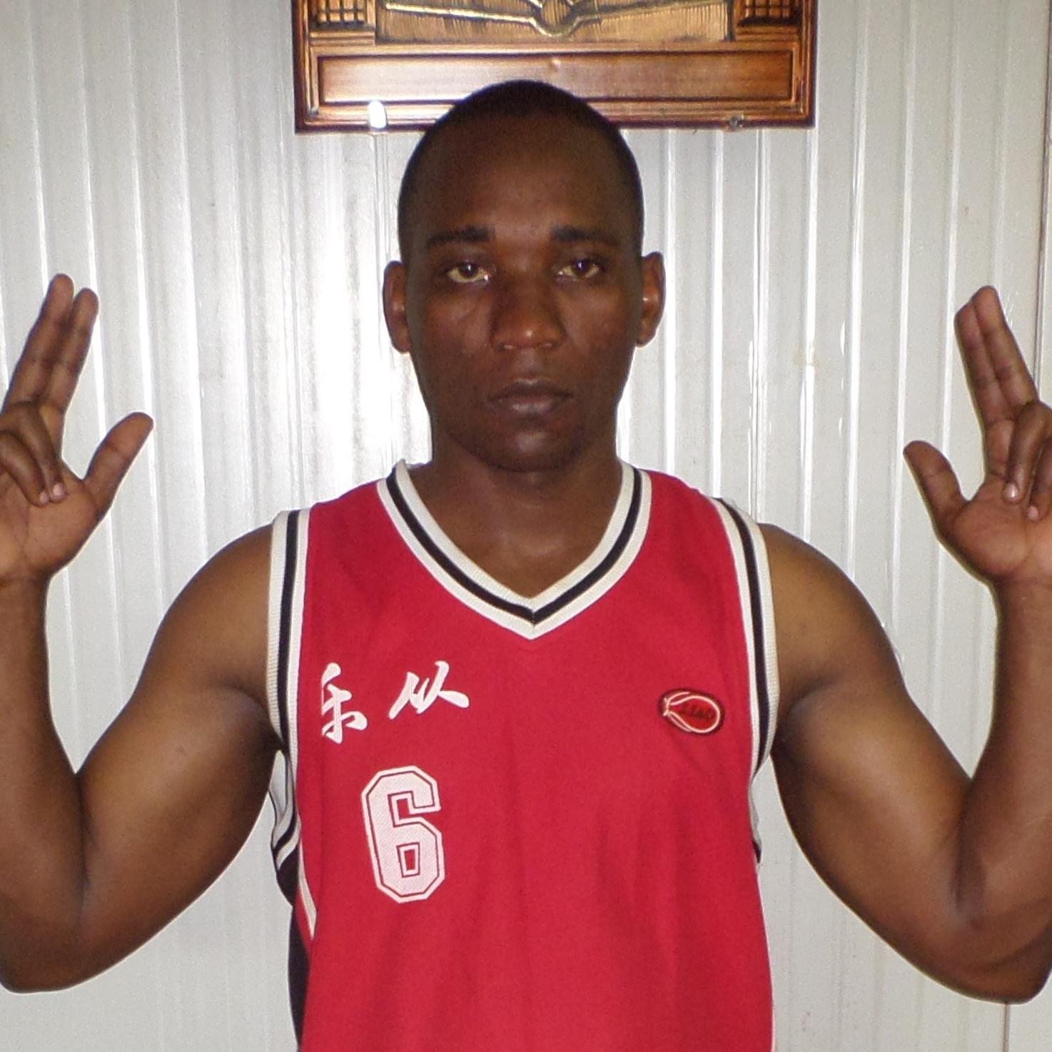 l am rwandan, i hve 27 yrs , i hv A Level i like gym t and i play basketball i am single