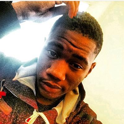 money women Love... Im 17yr Old Rapper Just Trynna Catch His Dream So If You Dont See Me Im Chasing My Dreams Something You Should B Doing