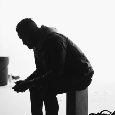 justynmoro's profile picture. shooting.