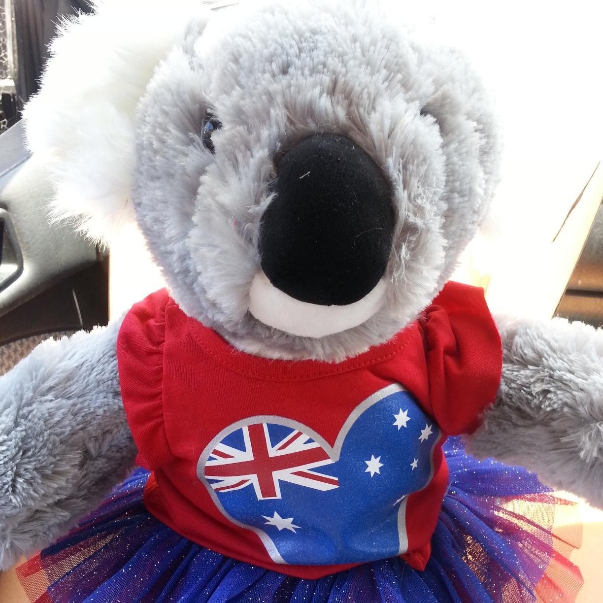 snowflaked_'s profile picture. 2015: 29, still trying to be happy with myself, love my cat babies Jazz and Ruby, love the beach and reading