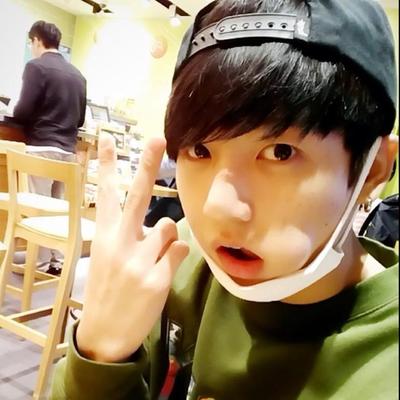ゆうか日韓ハーフa R M Y V3 9k B おん でねでね 名前は박세원 パクセウォン っていうんだけどね この写真見てよ このね 左にかすかに写ってる人いるじゃん そのひとがぐくらしいよ Http T Co Znrcrwzpax ゆうか日韓ハーフa R M Y V3 9k B おん でねでね 名前は박세원 パクセウォン っていうんだけどね この写真見てよ このね 左にかすかに写ってる人いるじゃん そのひとがぐくらしいよ Http T Co Znrcrwzpax