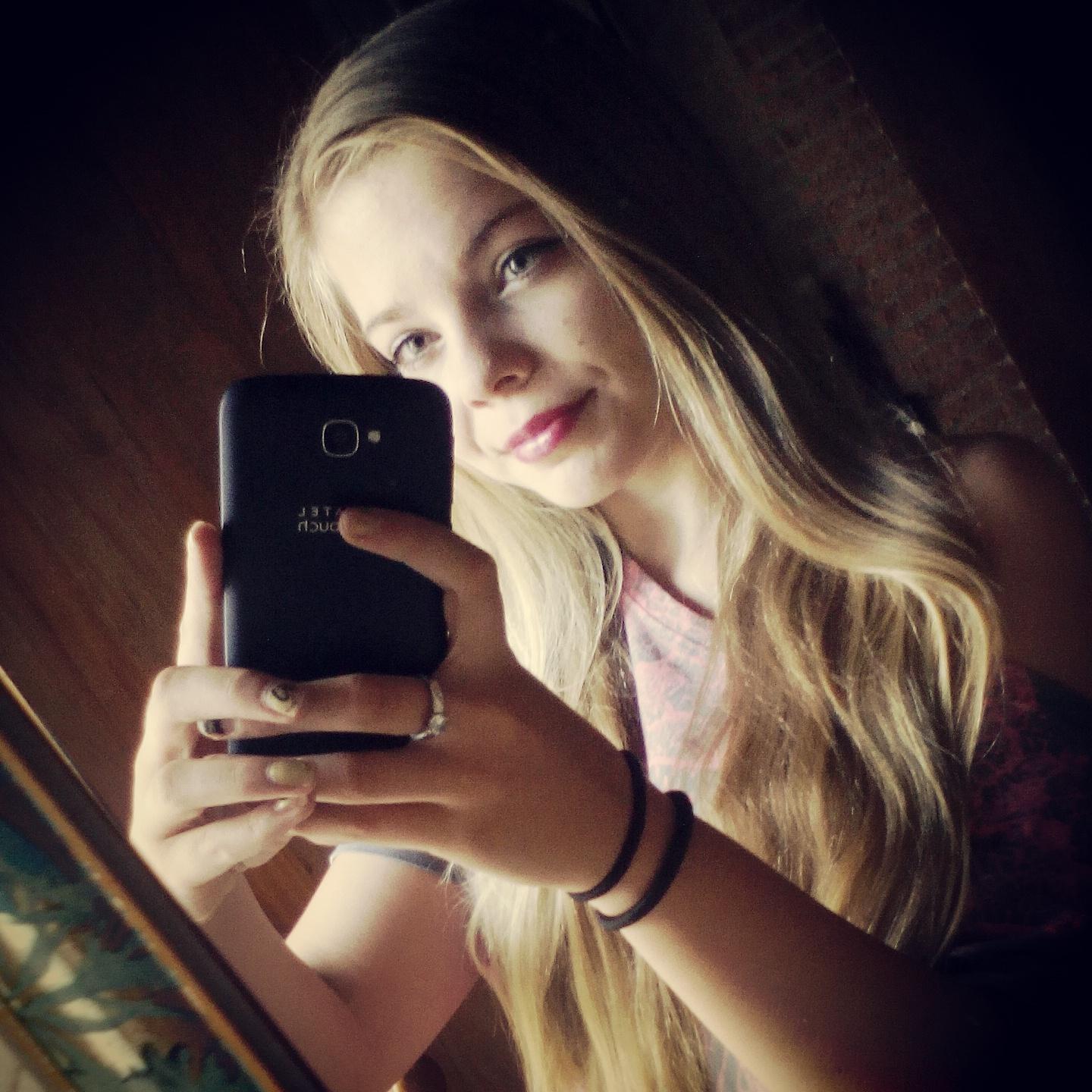 I love you tooo the moon and back x mandy