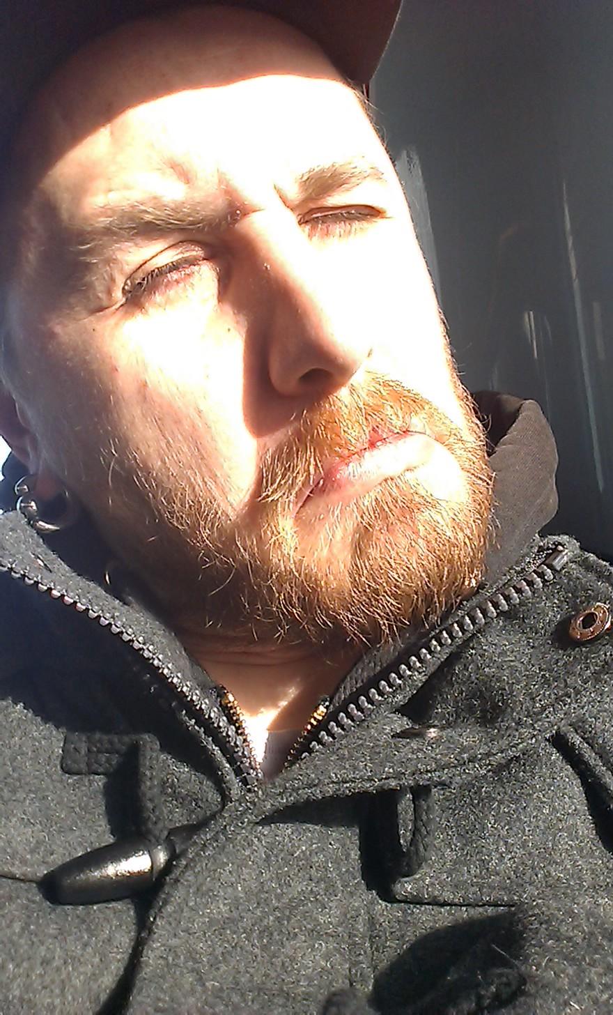 arthurmania_IV's profile picture. interesting, very interesting.