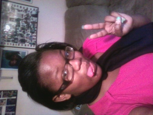 prettyqirlbri95's profile picture. 