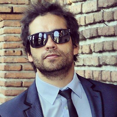 Curicano, fonoaudiólogo, sonidista, músico -  baterista; terapeuta musical infantil, hincha azul y amante de las bicis :)