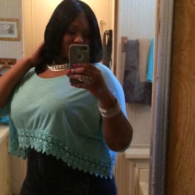 25 living & loving life to the fullest ..Love being a mother to my babies ... Im the nicest person u can meet until you lie to or disrespect me❤️ZykershPJTinY
