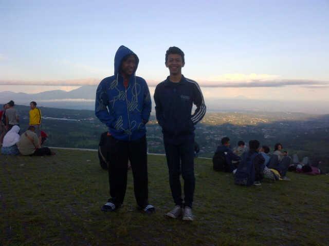 apitmaulana2's profile picture. AjengFarah♥♥♥