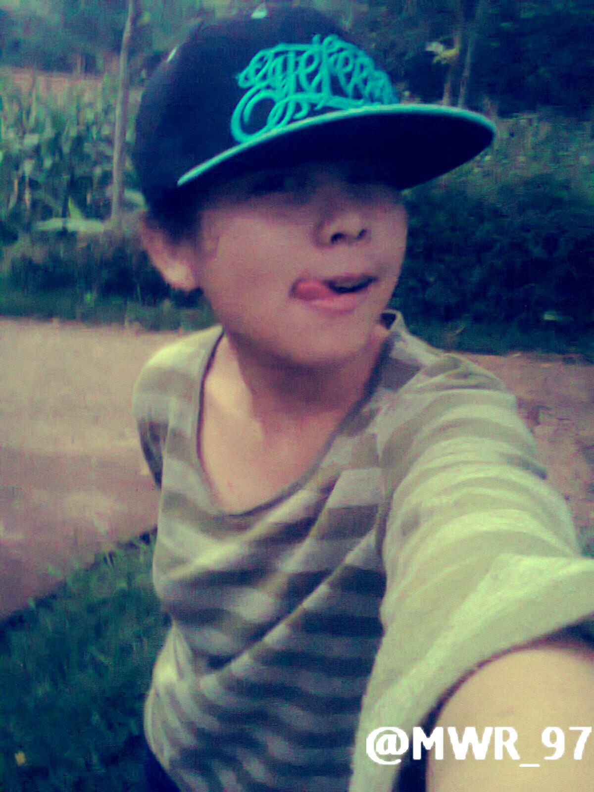 Follow aisia :((( | polbek? Heug mention :* |


 Mila wijayanti♡ 090497 pew bataskota♥