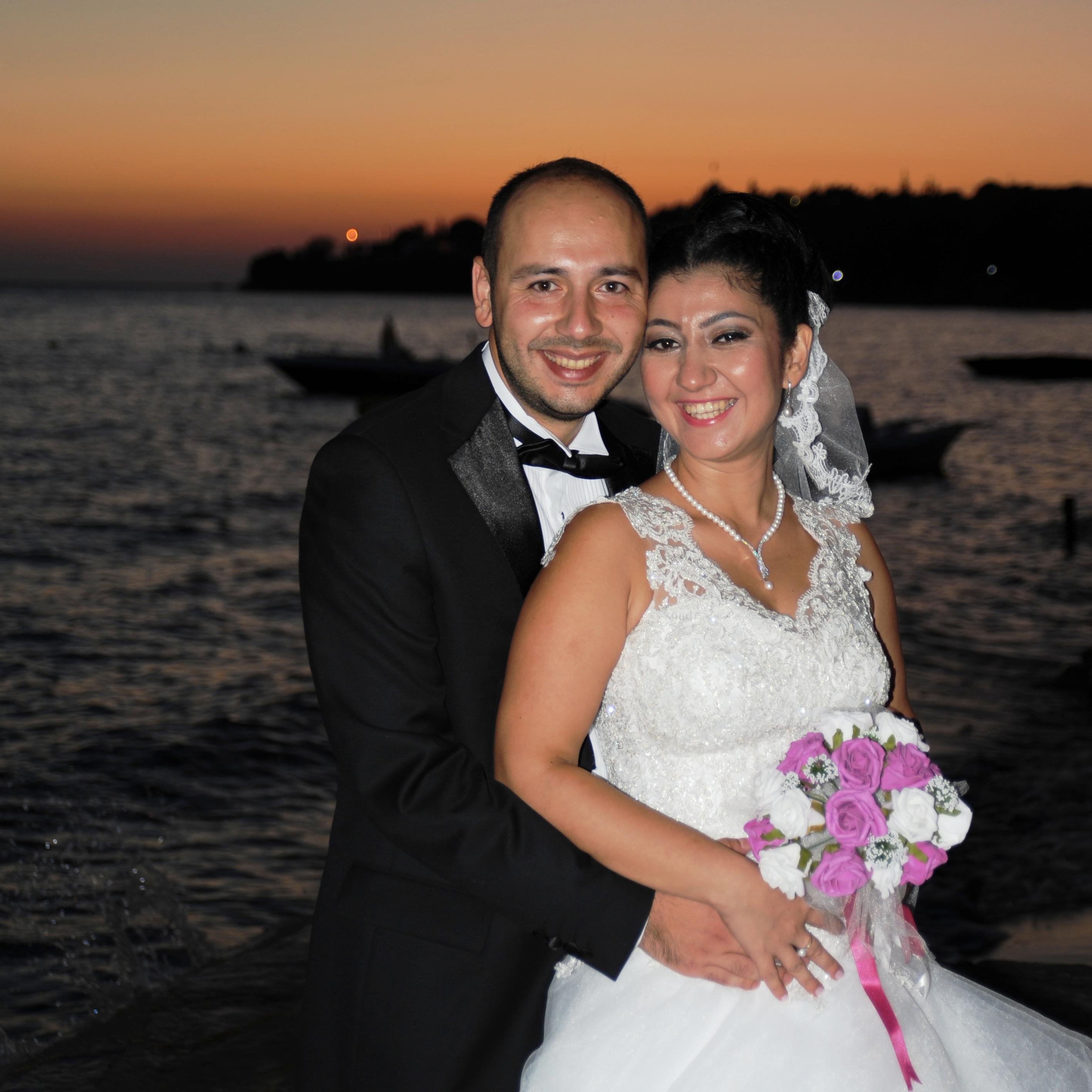 ElinIzcan's profile picture. 