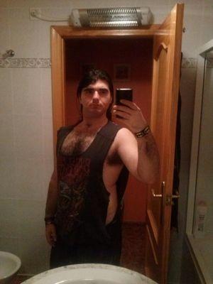 ONG para buscarle novia/o a Perico. ¡Entre todos podemos! tlf:(pa entrar en calor con el)637936869 se acepta follamigas