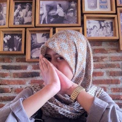 NaMaulida's profile picture. keberanian adalah harga yang harus kita bayar untuk hidup dengan kuat dan mapan