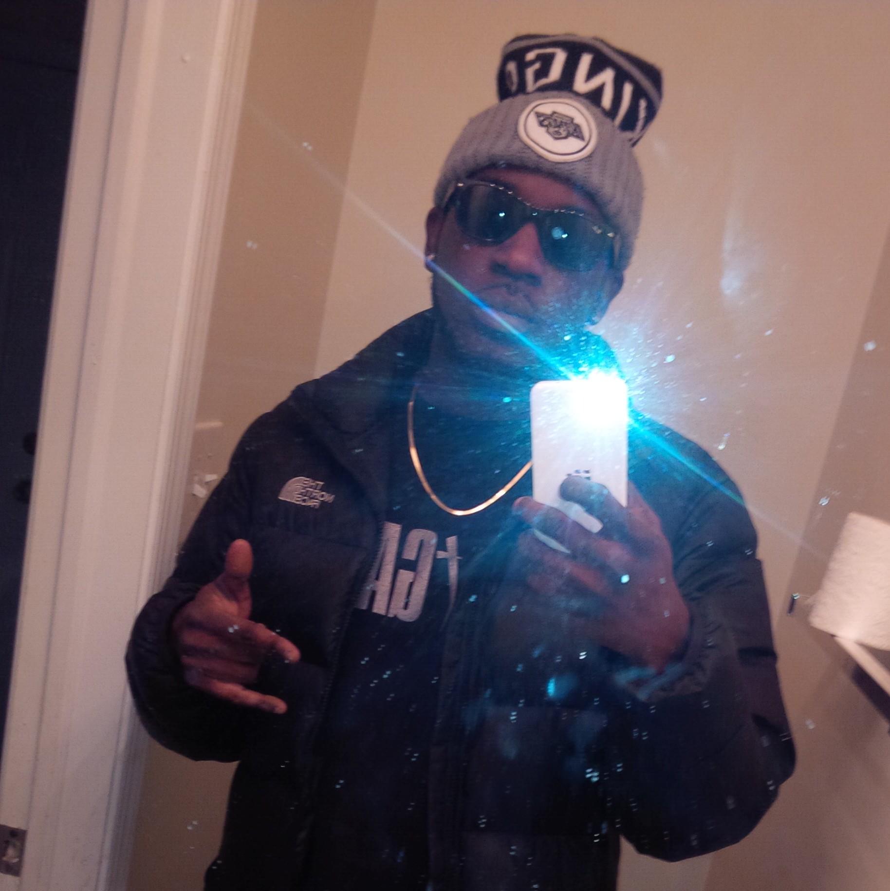 #team(D)(M)(V) I have lived in all 3 places#teamacross the trackz I grew up wit the real so I could never fuck wit the fake #str8 like that! #nikeboyz #teamGVC