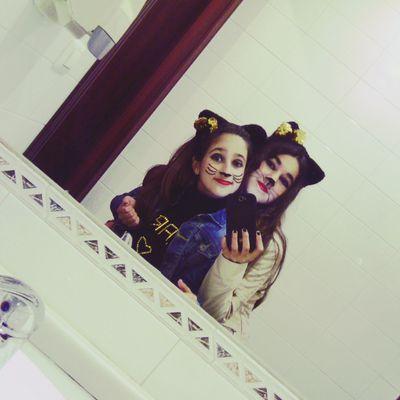 la verdadera amistad puede tener muchas comas pero no un punto y finalā¤ā¤