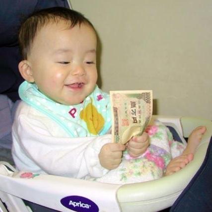 グッズの買取・交換・譲渡がメインです。 成人済。 主にFree!の凛と江（松岡兄妹）を集めています。よろしくお願い致します٩( ๑•̀o•́๑ )و