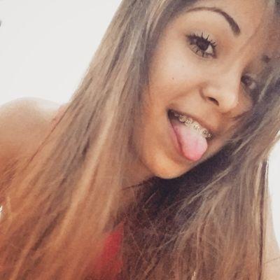 14 anos de idade, signo de áries*^O^* facebook: Vitoria Lemes ↭ Vitoria Lopez •• Snapchat▷Tooriloopes◁ Instagram: VITORIALOPES_OFICIAL, ∩__∩ ...
