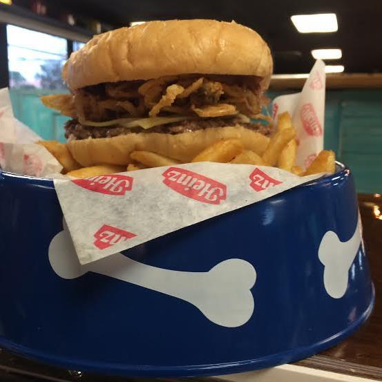 ketchupmayport's profile picture. all-American burger joint in Atlantic beach Florida making its own burgers out of beef and applewood smoked bacon and making its own hotdogs
