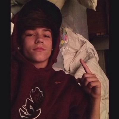 hey i give u a free follow so now pls follow my account on vine @holymagcon thx