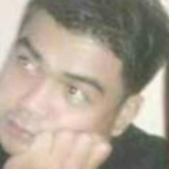 denisquetua's profile picture. 