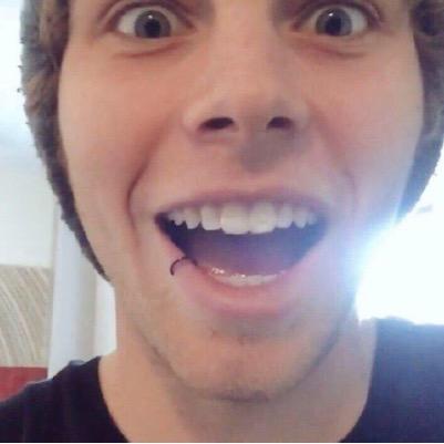 savedbytg18's profile picture. 