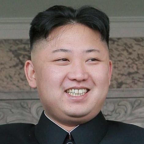 Soy Kim, líder autoritario-democrático de Corea la Bella (la otra es fea). Adoro los tulipanes y la Coca - Cola. Escribo poco, pero cuando lo hago soy una bomba