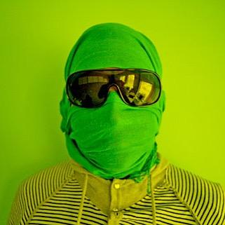 sofistador's profile picture. Hay una cuerda de palabras que me sostiene, váyase a ver si es floja pero me aguanta.