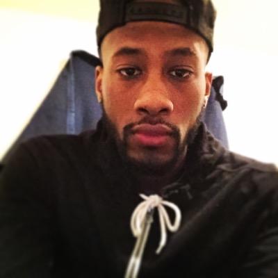 Always hooping #TeamNike college student. Just a cool ass person that's gonna always keep it real, hit me up.