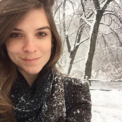 tatimunhoz's profile picture. Pisces, dreamer and 💜 about the little things. Also Social Media Specialist and Content Creator | From Brasília 🇧🇷.📍Barcelona 🇪🇸