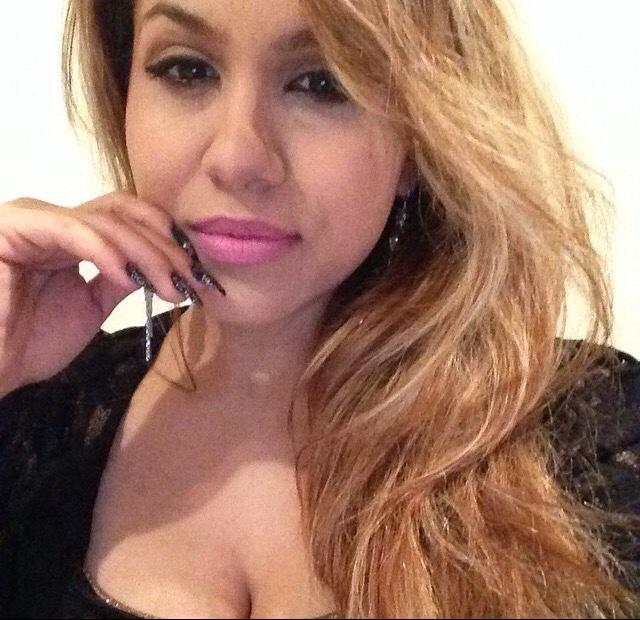 my name is joleen and im from the city of queens... living in luxury Alpine, NJ.  get ur money up 😴