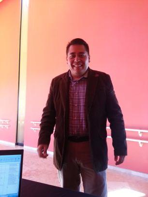 Hijo, esposo, padre, Contador, Abogado, emprendedor y empresario.