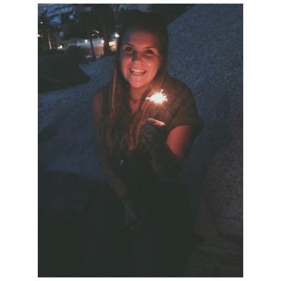 living since 97'. sister of 3 brothers, love music, long boarding, gyming, dancing & adore my friends & family. i am a proud child of God. Instagram: logen_lotz