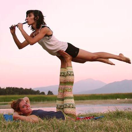 AcroYogaGranada's profile picture. 