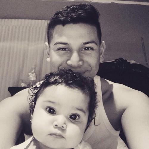 Have a beautiful daughter Allison kylie Figueroa she means the world to me, 19 years old,