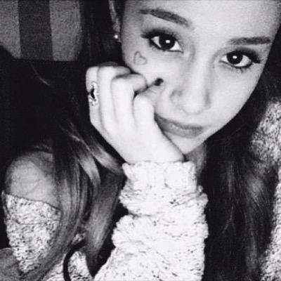 love yourself so no one has to. {Κλεοπατρα Ηλεκτρα Δούκας}