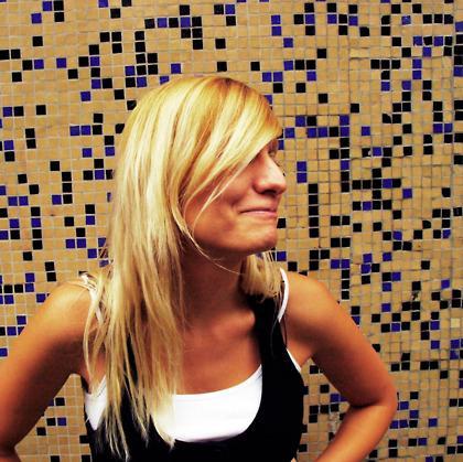 DigitArt girl from an other world.